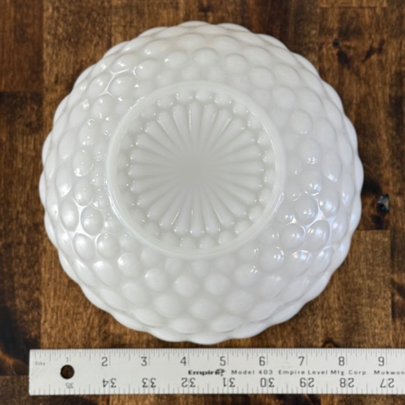COPY - Anchor Hocking Fire-King Bubble Bowl Opal Milk Glass Serving Bowl VINTAGE - Picture 4 of 5